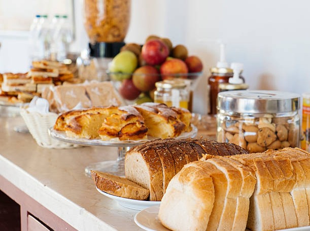 colazione salato e dolce a buffet dell'hotel mare blu di pineto in abruzzo