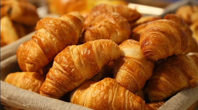 colazione salato e dolce a buffet dell'hotel mare blu di pineto in abruzzo